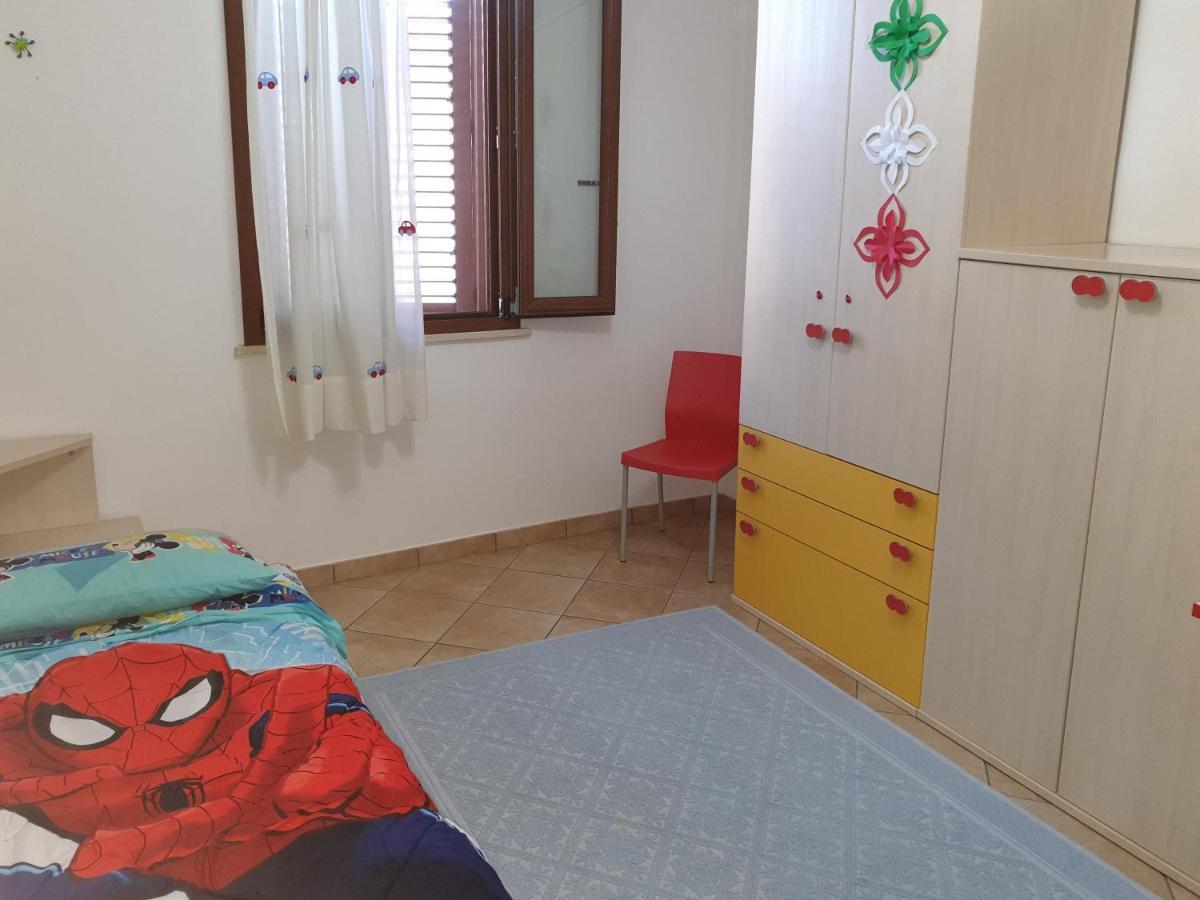 La Casa di Sara Villa Pula Bagian luar foto