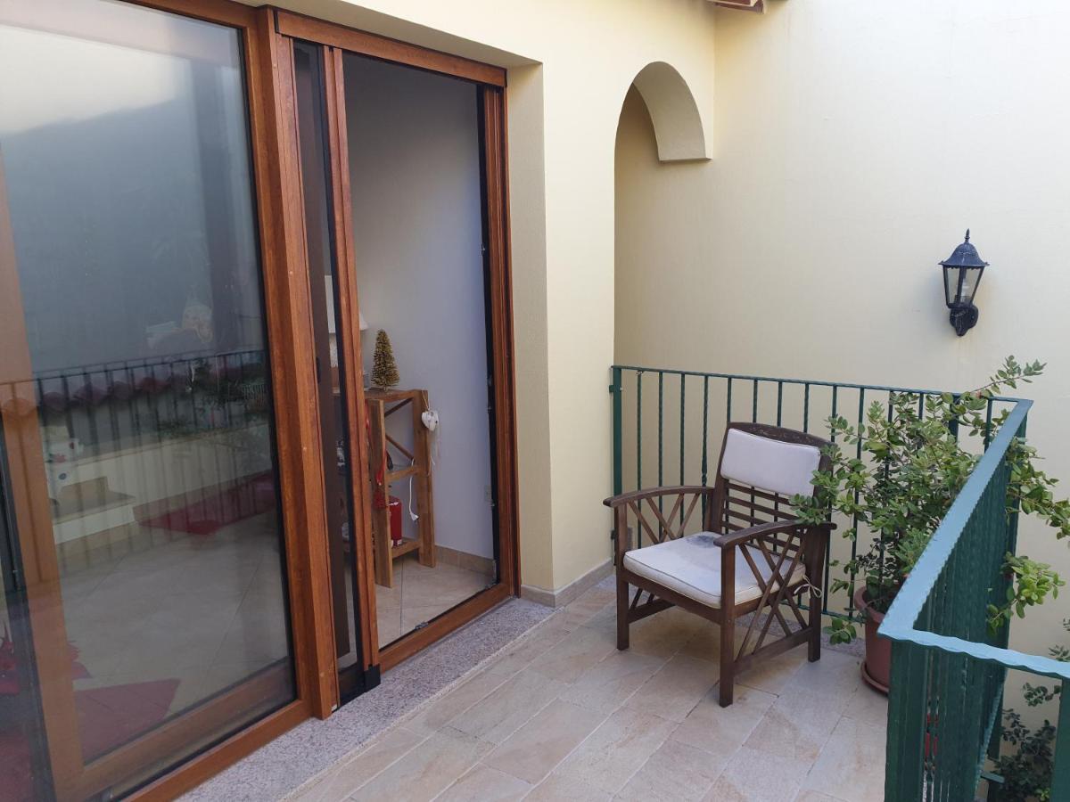La Casa di Sara Villa Pula Bagian luar foto